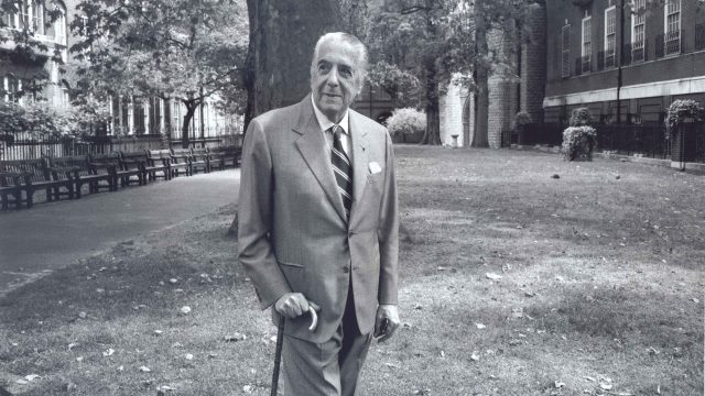 Retrato de Walther Moreira Salles. Londres, 1999. Acervo Walther Moreira Salles / IMS