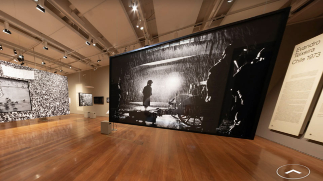 Vista da exposição Evandro Teixeira. Chile 1973, no IMS Paulista.